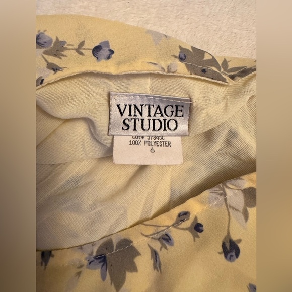 Vintage floral yellow dress - Picture 2 of 5